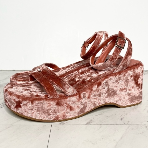 Jeffrey Campbell Activate Pink Velvet Platform Sandal 7 - Picture 1 of 13